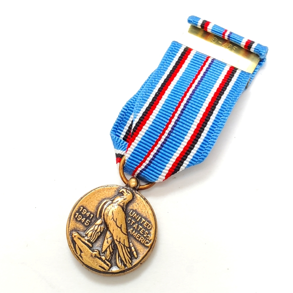 AMERICAN CAMPAIGN MINI MEDAL WW11 America Eagle AC1